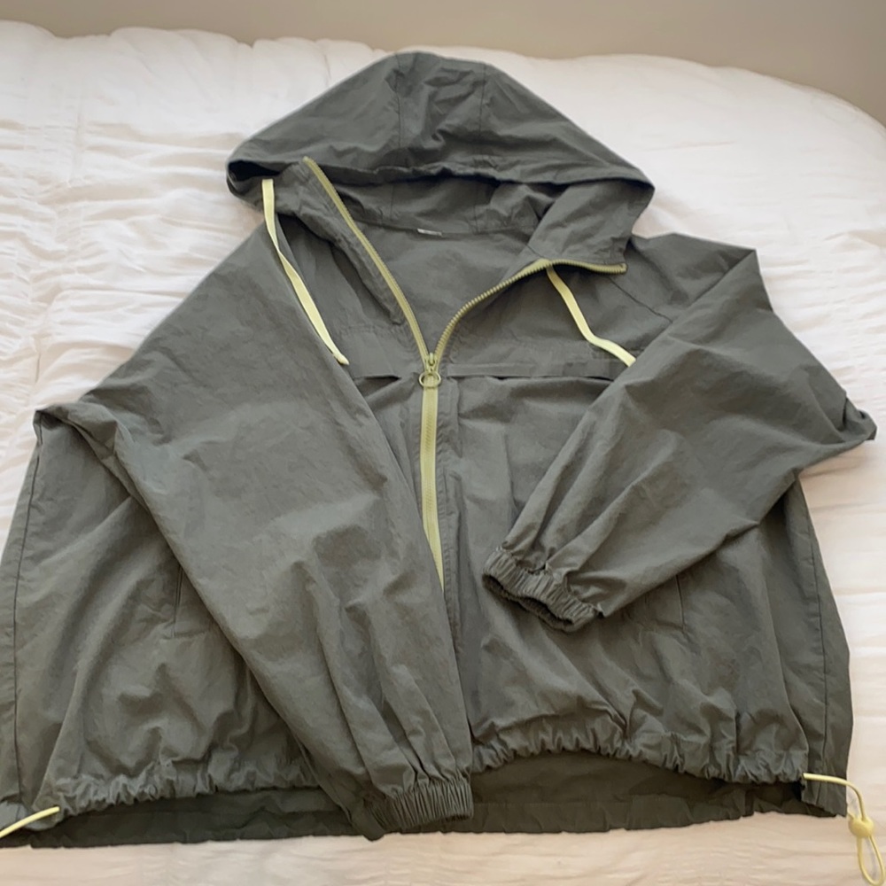 Fabletics M Windbreaker